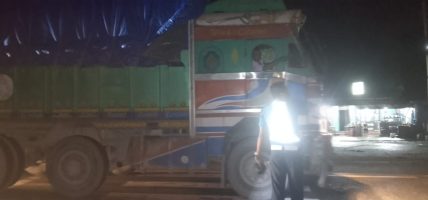 दैनिक दुर्घटना न्यूनीकरण गर्न मकवानपुर ट्राफिकको कडाइ, ५० सवारी साधन कारबाहीमा