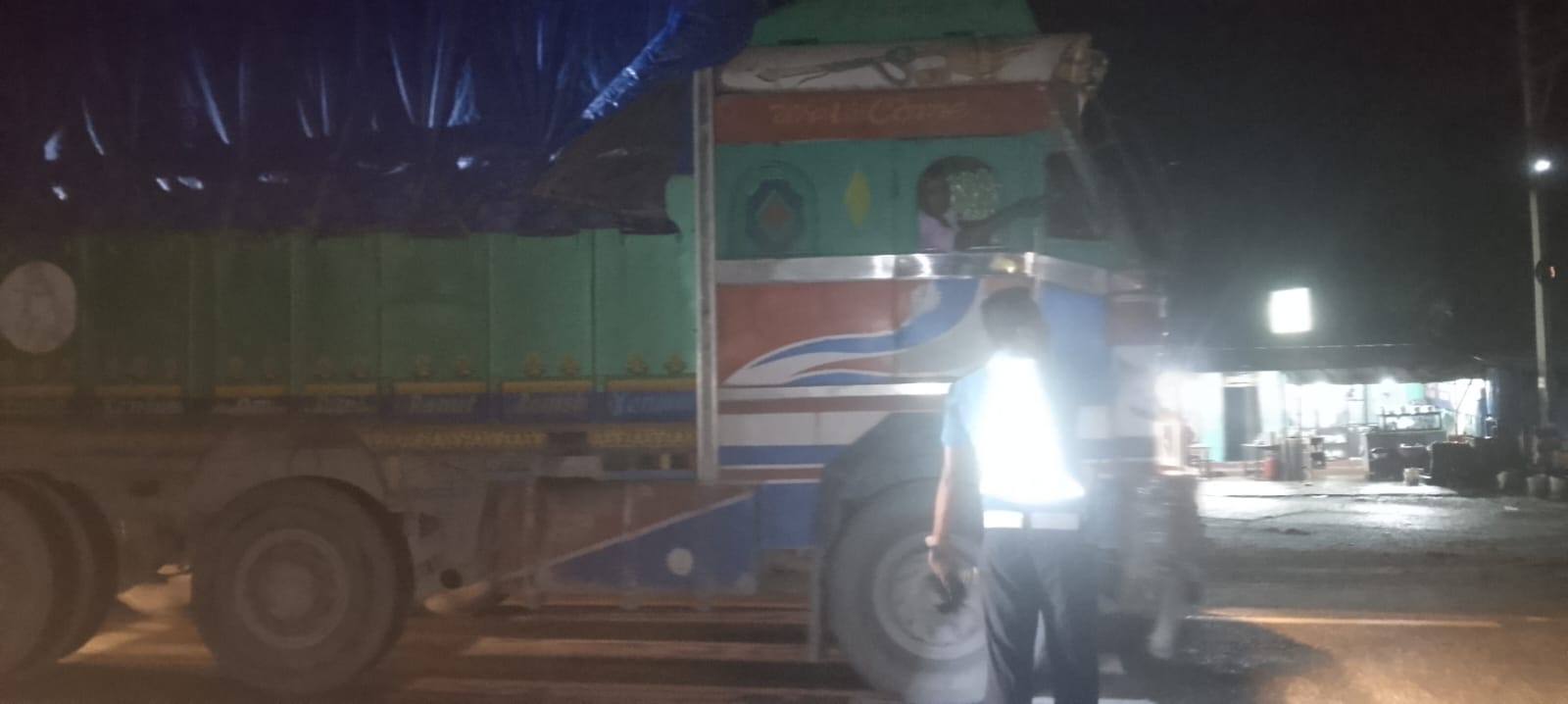 दैनिक दुर्घटना न्यूनीकरण गर्न मकवानपुर ट्राफिकको कडाइ, ५० सवारी साधन कारबाहीमा
