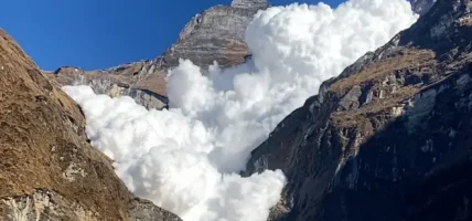 हिमलुङ हिमपहिरोमा थप तीन जनाको शव भेटियो