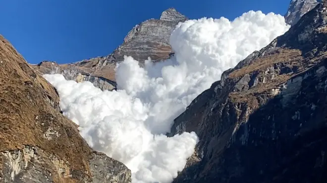 हिमलुङ हिमपहिरोमा थप तीन जनाको शव भेटियो