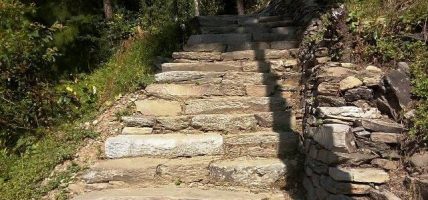 याङयाङ खोलामा नयाँ गोरेटो बाटो निर्माणः स्थानीयलाई राहत
