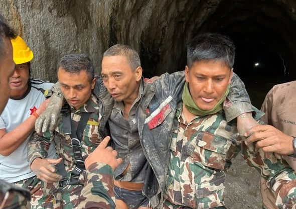 माथिल्लो त्रिशूली जलविद्युत् आयोजनाबाट एक चिनियाँ नागरिकको जीवितै उद्धार माथिल्लो त्रिशूली जलविद्युत् आयोजनाबाट एक चिनियाँ नागरिकको जीवितै उद्धार