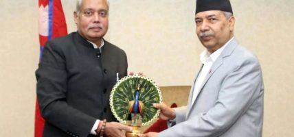 उपराष्ट्रपति यादव र भारतका राजदूत श्रीवास्तबीच भेट, भारतीय सहयोगको प्रशंसा
