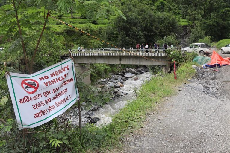 जलविद्युत् आयोजनाको सहयोगमा दुखुखोला पुल संरक्षण गरिने