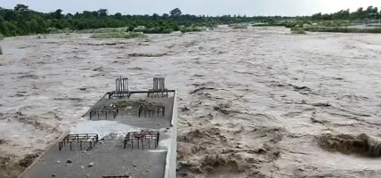 बाणगङ्गा नदीमा फसेका १२ जनाको सकुशल उद्धार