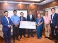 गोर्खाज फाइनान्सद्वारा १५ लाख १८ हजार सहयोग गोर्खाज फाइनान्सद्वारा १५ लाख १८ हजार सहयोग