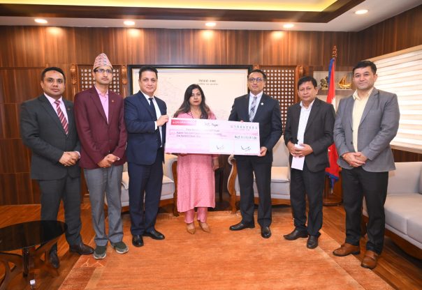 प्रभु बैंकद्वारा भोटेकोशी बाढीपीडितका लागि २ करोड ११ लाखभन्दा बढी सहयोग प्रभु बैंकद्वारा भोटेकोशी बाढीपीडितका लागि २ करोड ११ लाखभन्दा बढी सहयोग