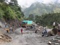 बेनी–जोमसोम सडक : पहिरो प्रभावित क्षेत्रमा स्तरोन्नति तीब्र