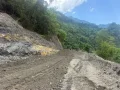 कृष्णभीरमा खोलिएको ट्र्याकमा ग्राभेल गर्न थालियो