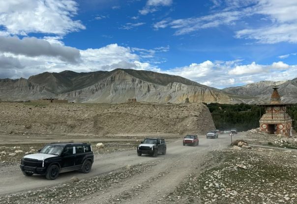 कोरलानाकाबाट ओमोडा–जेइकुका गाडी भित्रिँदै, देशभर डेलिभरी सुरु कोरलानाकाबाट ओमोडा–जेइकुका गाडी भित्रिँदै, देशभर डेलिभरी सुरु
