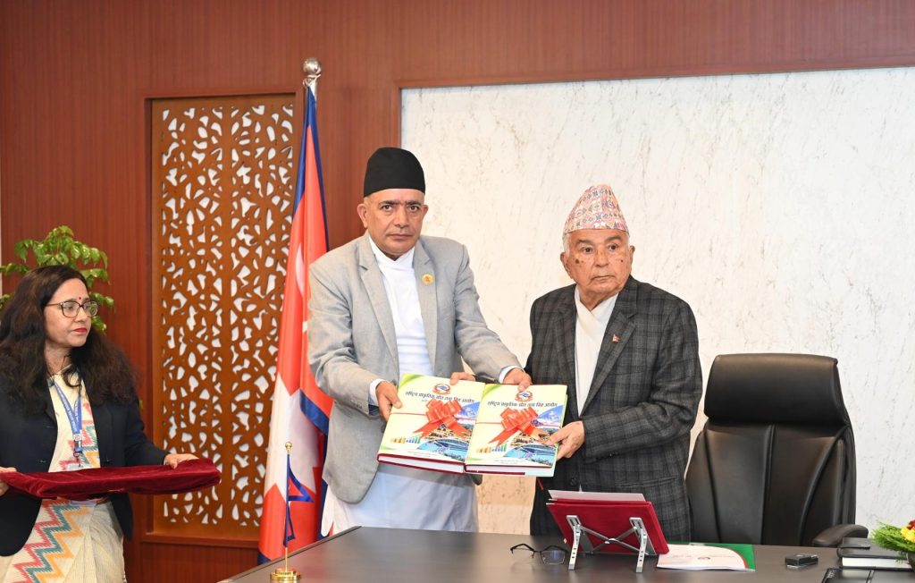 राष्ट्रपतिसमक्ष वित्त आयोगको वार्षिक प्रतिवेदन प्रस्तुत