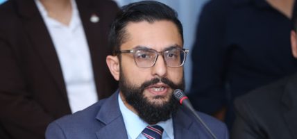 शिक्षकका राजनीतिक गतिविधिमाथि निगरानी बढाउन निर्देशन