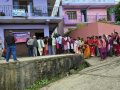 साल्टट्रेडिङको सुपथ मूल्य पसलमा नुन र चिनी खरिद गर्न उपभोक्ताको भीड