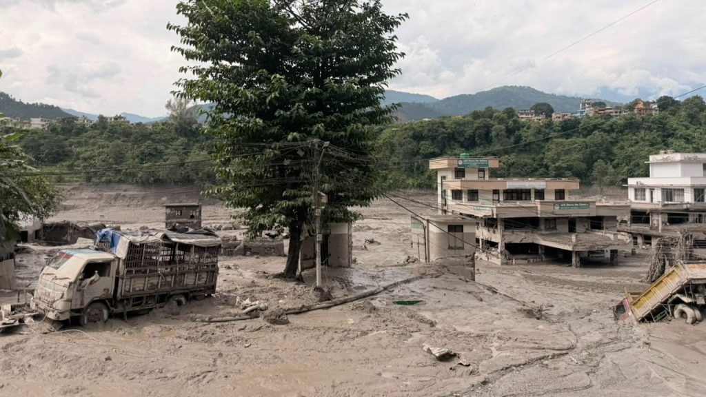 टेक्ससका नेपालीबाट भोटेकोशी बाढीपीडितलाई दुई करोड १५ लाख सहयोग