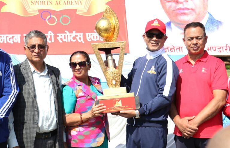 मदन भण्डारी कप अन्तर्राष्ट्रिय आमन्त्रित पुरुष भलिबलको ट्रफी सार्वजनिक
