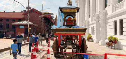 वसन्तपुरमा यसरी हुँदैछ इन्द्रजात्राको तयारी