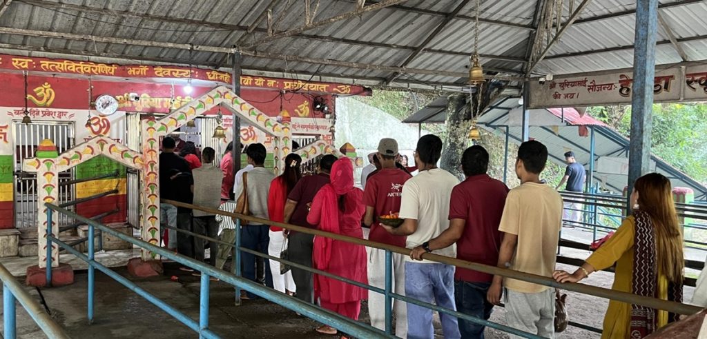 धार्मिक पर्यटनको गन्तव्य चुरियामाई
