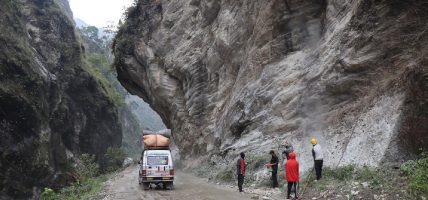 कालीगण्डकी करिडोर र मदन भण्डारी राजमार्ग अवरुद्ध
