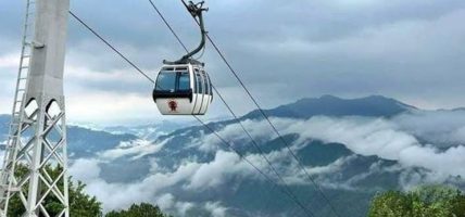 भोटेकोशी बाढीपीडितलाई मनकामना केबलकारका कर्मचारीको ३ लाख ११ हजार सहयोग