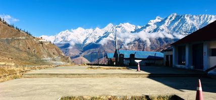 जुफालबाट देखिने मुकुटेश्वरी हिमाल