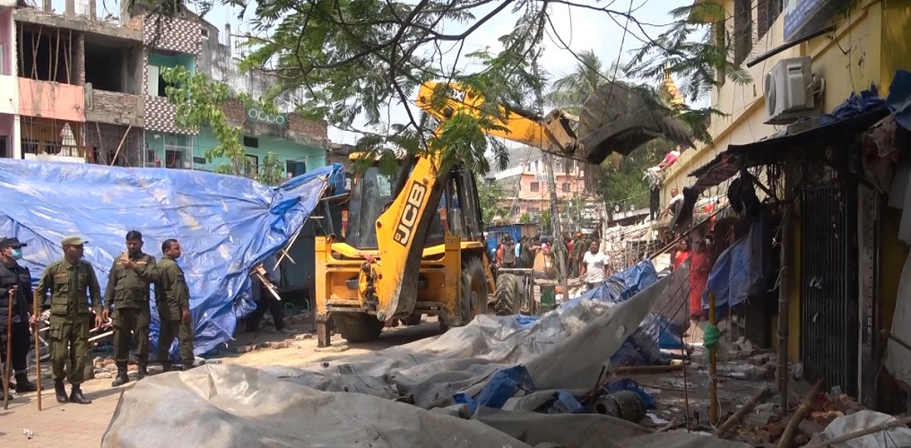 गुठी संस्थानले अतिक्रमण गरी निर्माण गरिएका संरचना हटाउने
