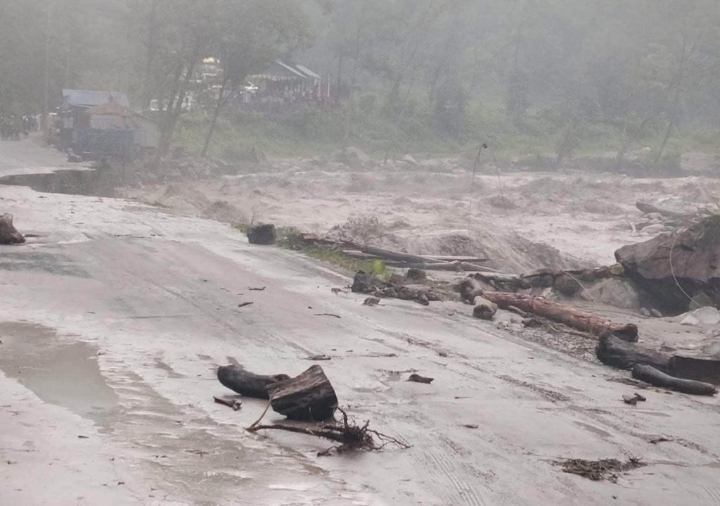 किम्रुङ खोलाको बहाव रोकिएपछि कास्की र पर्वतमा उच्च सतर्कता