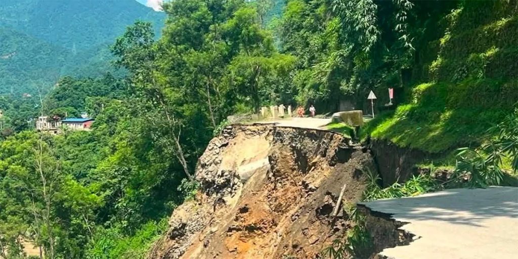 कृष्णभीरमा ट्र्याक खोल्न थालियो