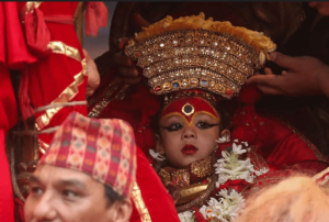 नयाँ कुमारी आर्यताराको पहिलो नगर परिक्रमा नयाँ कुमारी आर्यताराको पहिलो नगर परिक्रमा