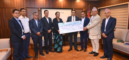 रसुवा बाढीपीडितलाई नेपाल टेलिकमको १८ करोड सहयोग