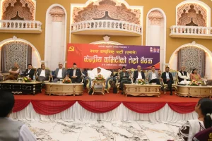 एमाले केन्द्रीय कमिटी बैठक: तेस्रो दिन पनि सदस्यहरूले धारणा राख्दै, भोलि सचिवालय बैठक बस्ने