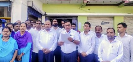 गरुडा नगरपालिकाका कर्मचारीको १३ बुँदे माग, दसैंअघि तलब नदिए आन्दोलनको चेतावनी