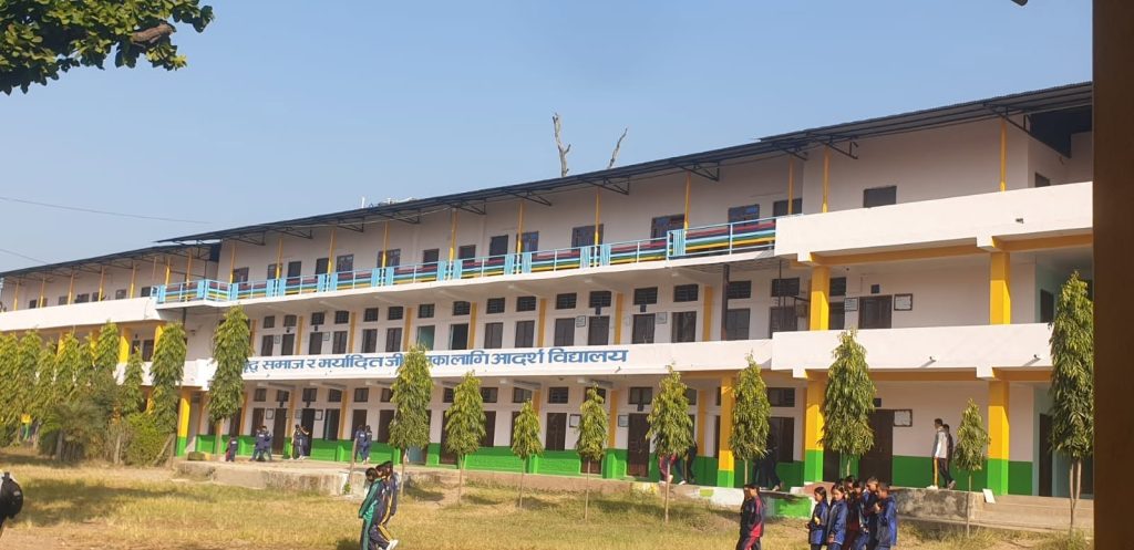सुर्खेतको जन मावि विद्यालयद्वारा प्रधानमन्त्री कोषमा एक लाख जम्मा