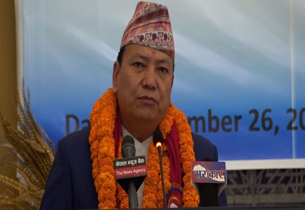 नसर्ने रोगको जोखिम घटाउन समुदायमै स्क्रिनिङ गर्नुपर्नेमा मुख्यमन्त्री थापाको जोड (भिडियो सहित) नसर्ने रोगको जोखिम घटाउन समुदायमै स्क्रिनिङ गर्नुपर्नेमा मुख्यमन्त्री थापाको जोड (भिडियो सहित)