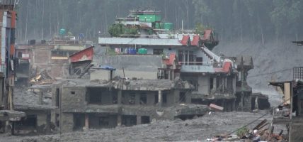 रसुवा बाढी : १ हजार ३५५ शव फेला, ४ हजार ९९३ हजार सम्पर्कविहीन