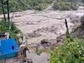मनाङमा बाढीको वितण्डा : चामेका पाँच घरमा पूर्ण क्षति, बेँसीसहर–चामे सडक अवरुद्ध