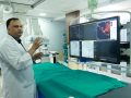 केएमसीमा नेपालमै पहिलो पटक मस्तिष्कको अवरुद्ध नसा चिरफारबिनै खोलियो केएमसीमा नेपालमै पहिलो पटक मस्तिष्कको अवरुद्ध नसा चिरफारबिनै खोलियो