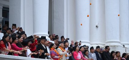 राष्ट्रपति पौडेलले वसन्तपुर पुगेर गरे इन्द्रजात्राको अवलोकन