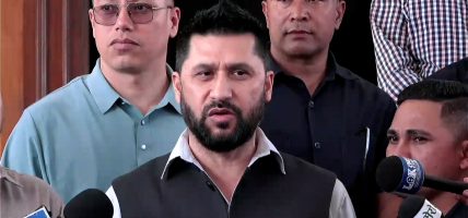 सरकार युद्धस्तरमा काम गरिरहेको छ, आलोचना गर्नु लोकतान्त्रिक अभ्यास हो : रवि लामिछाने