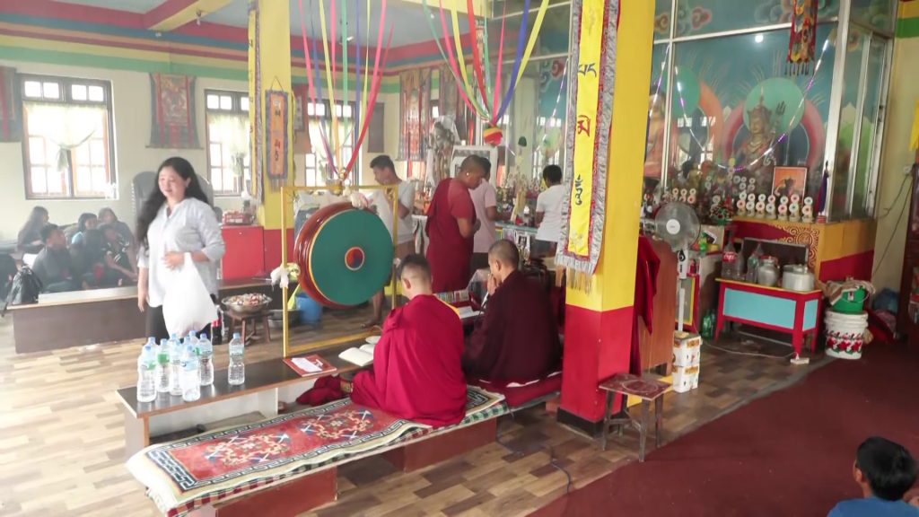 त्रिशूलीको एक गुम्बामा त्यो भावुक दृश्य