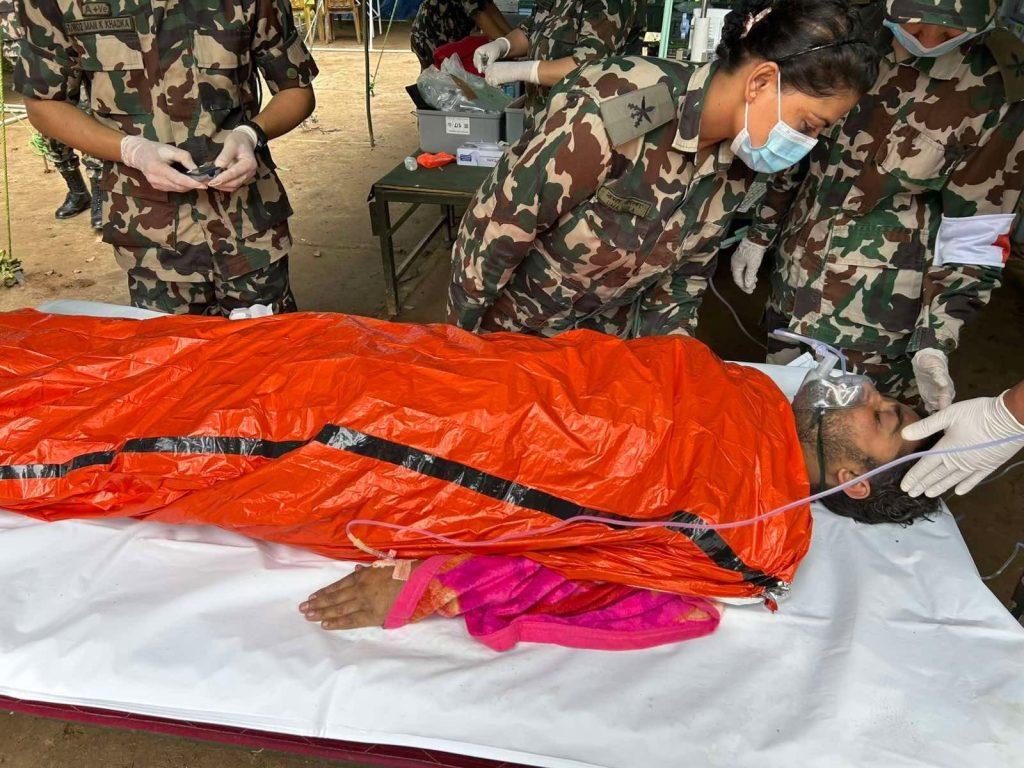 जीवितै उद्धार गरिएकामध्ये महर्जनको अवस्था जटिल, साहको अवस्था सामान्य