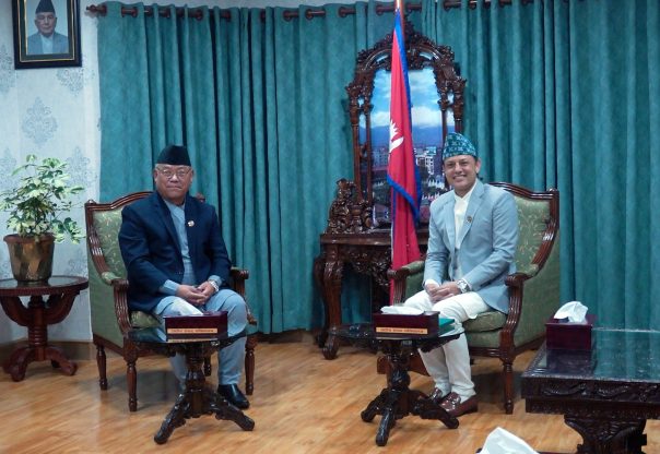 सभामुख र विपक्षी दलका नेता आङदेम्बेबीच भेटवार्ता, एक साताभित्र संसदीय समिति गठन गर्न सुझाव सभामुख र विपक्षी दलका नेता आङदेम्बेबीच भेटवार्ता, एक साताभित्र संसदीय समिति गठन गर्न सुझाव