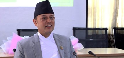 सभामुख डीपी अर्यालले एक महिनाको पारिश्रमिक विपद् उद्धार कोषमा जम्मा गर्ने