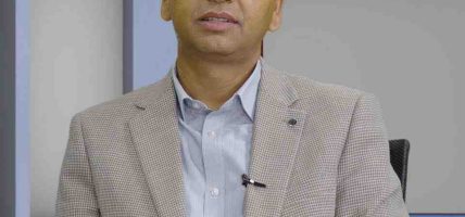 अर्थमन्त्रीको भारत भ्रमणबारे विष्णु रिजालको प्रश्न : सरकारी हो कि निजी ?