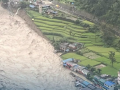 पर्वतको फर्सेमा कालीगण्डकीले २५ घर बगायो, स्थानीयलाई सुरक्षित स्थानमा सारियो पर्वतको फर्सेमा कालीगण्डकीले २५ घर बगायो, स्थानीयलाई सुरक्षित स्थानमा सारियो