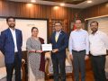 विपद्मा शंकर ग्रुपको उदाहरणीय सहयोग : सरकारलाई ४ करोड रुपैयाँ हस्तान्तरण, २५ सय थान त्रिपाल प्रदान