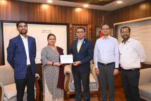 विपद्मा शंकर ग्रुपको उदाहरणीय सहयोग : सरकारलाई ४ करोड रुपैयाँ हस्तान्तरण, २५ सय थान त्रिपाल प्रदान
