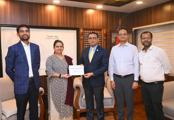 विपद्मा शंकर ग्रुपको उदाहरणीय सहयोग : सरकारलाई ४ करोड रुपैयाँ हस्तान्तरण, २५ सय थान त्रिपाल प्रदान विपद्मा शंकर ग्रुपको उदाहरणीय सहयोग : सरकारलाई ४ करोड रुपैयाँ हस्तान्तरण, २५ सय थान त्रिपाल प्रदान
