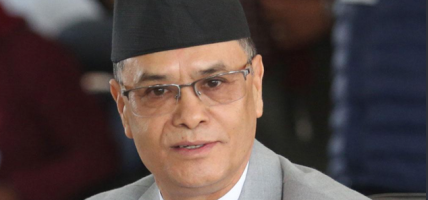 ‘सुरक्षा’ कारण देखाउदै पक्राउ परेका पूर्वप्रधानन्यायाधीश जवरालाई छाडियो