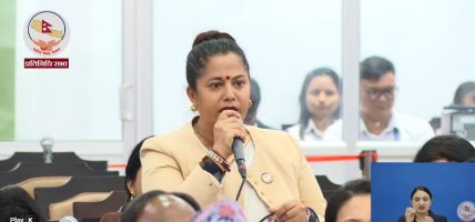 फुर्केखोलामा पुल नबनाएको भन्दै सांसद थपलियाको सरकारमाथि आक्रोश