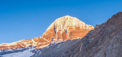 रसुवागढी नाका बन्दहुँदा कैलाश मानसरोवर यात्राको भार तातोपानी र हिल्सा तर्फ